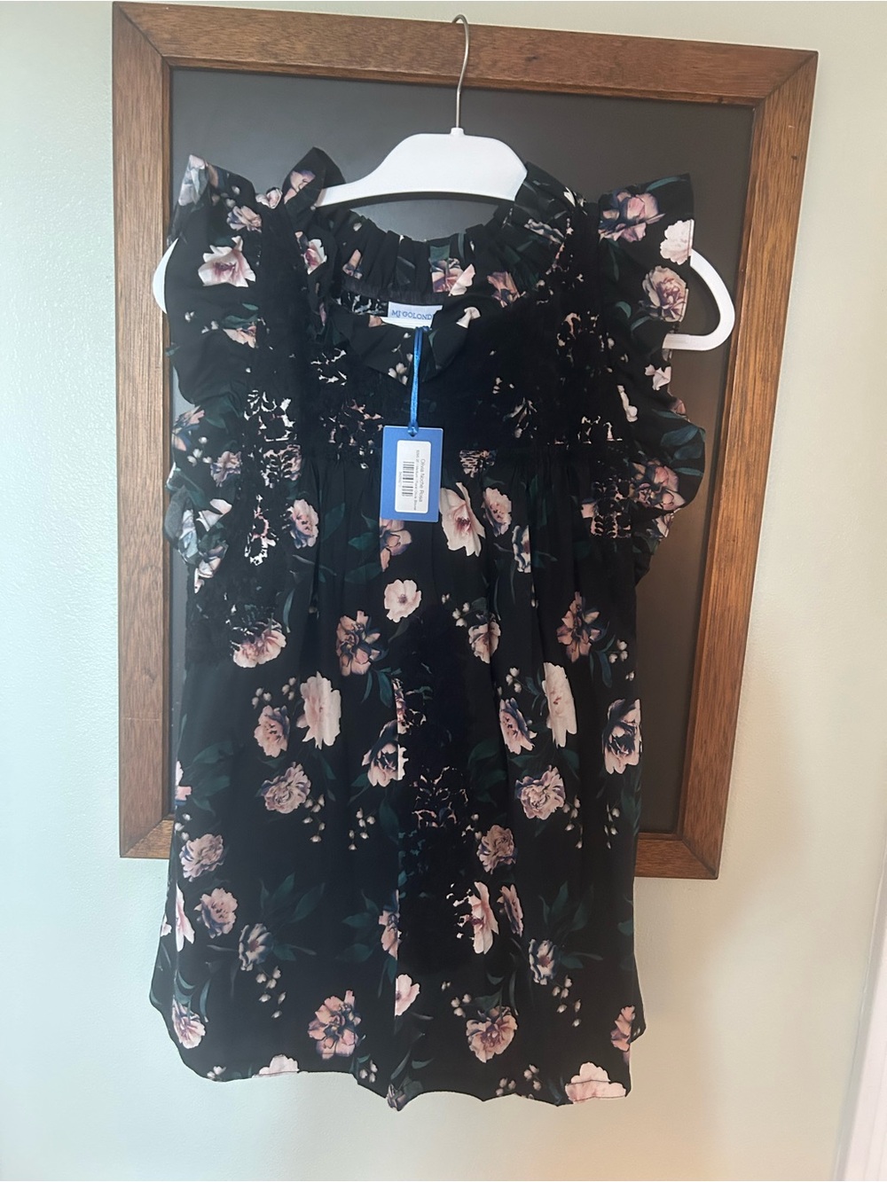 Mi Golondrina Black Floral Ruffle-Sleeve Smocked Blouse